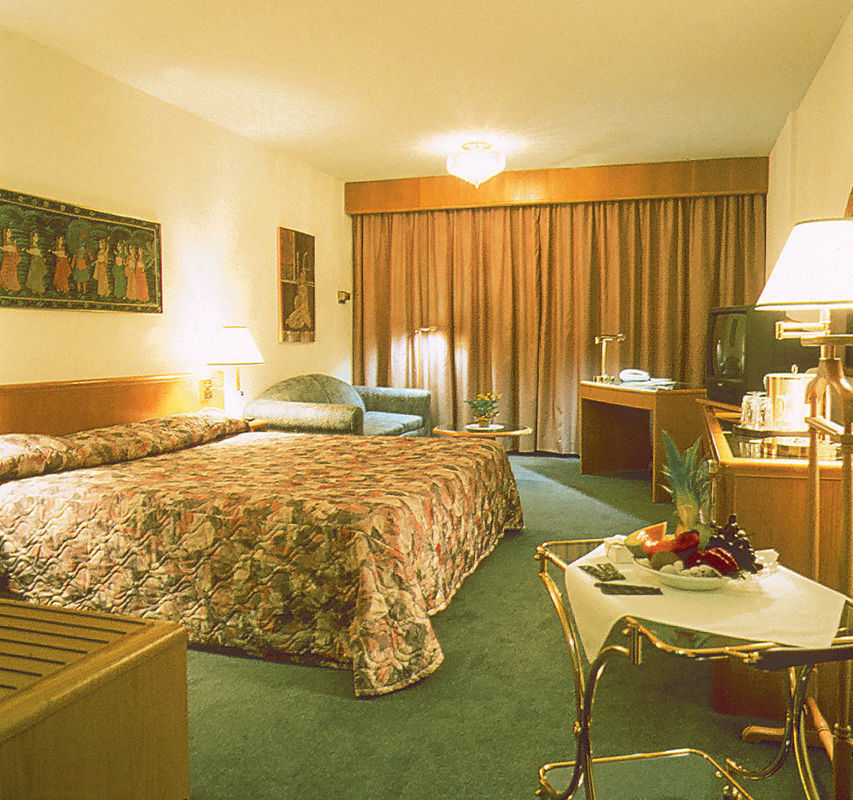 Quality Aeroport 4* Dorval